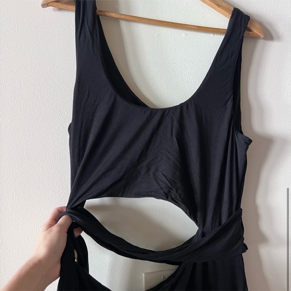 Lovers & Friends Isla Maxi Dress from Revolve - Picture 5 of 7